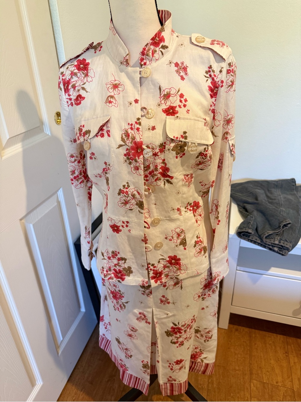 jonathan martin Cream Blazer with Red Floral Print